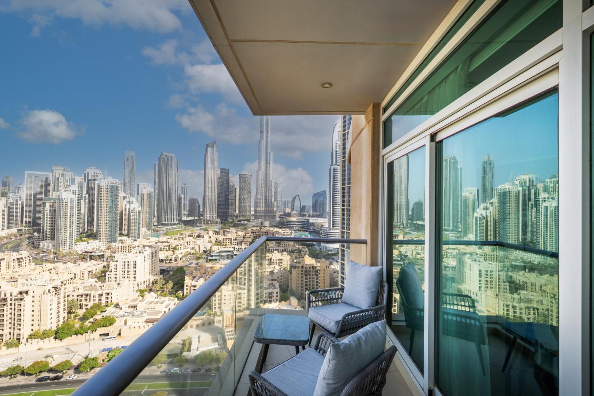 Panoramic Burj Khalifa View 2 Bedroom Apartment, Burj Views Tower Dubai Luaran gambar