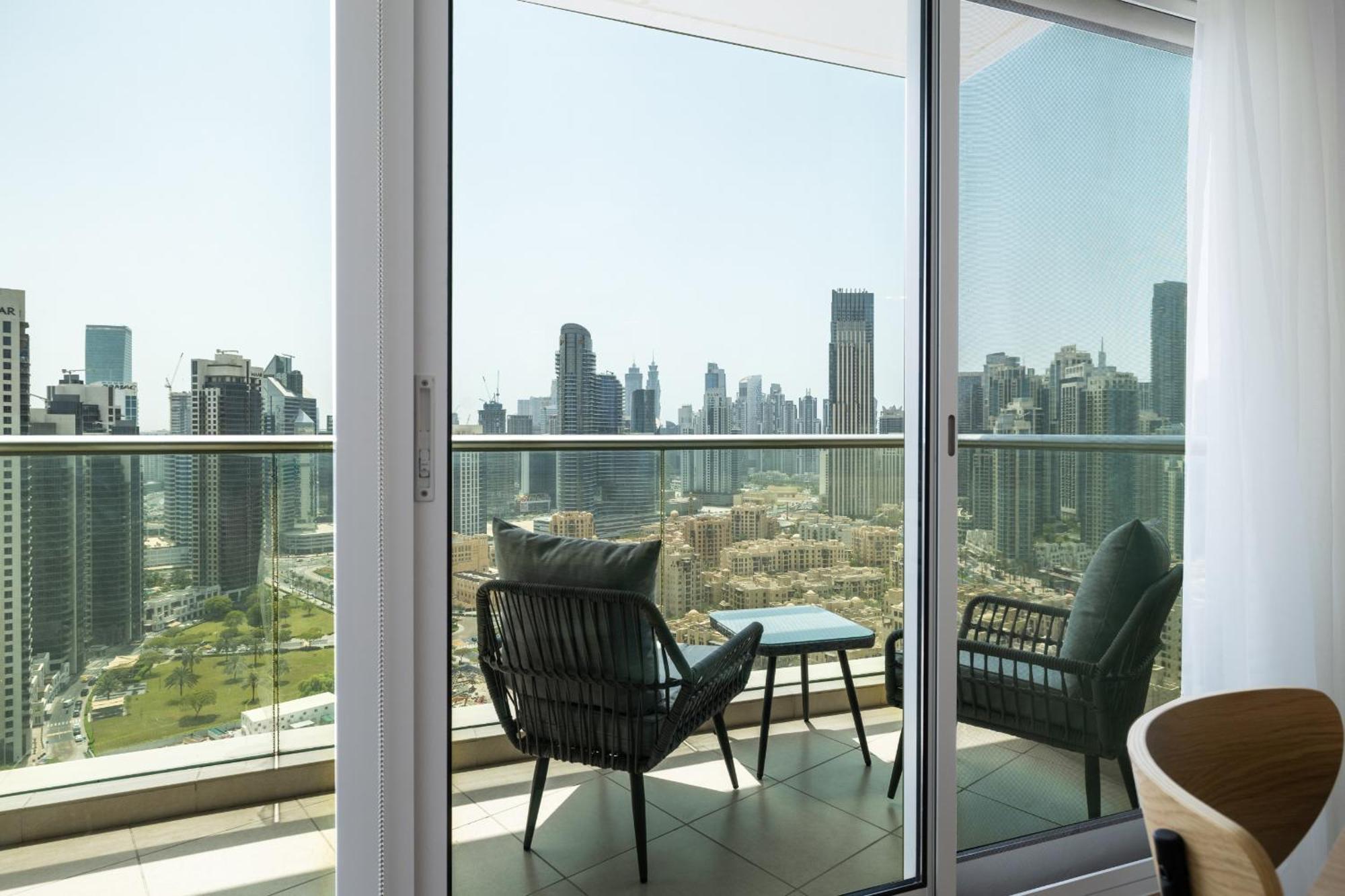 Panoramic Burj Khalifa View 2 Bedroom Apartment, Burj Views Tower Dubai Luaran gambar